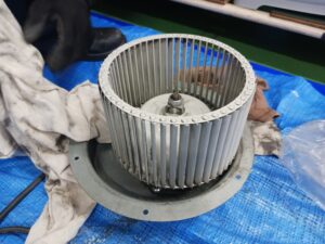 ファン羽施工後:清掃・補修とコーティング後